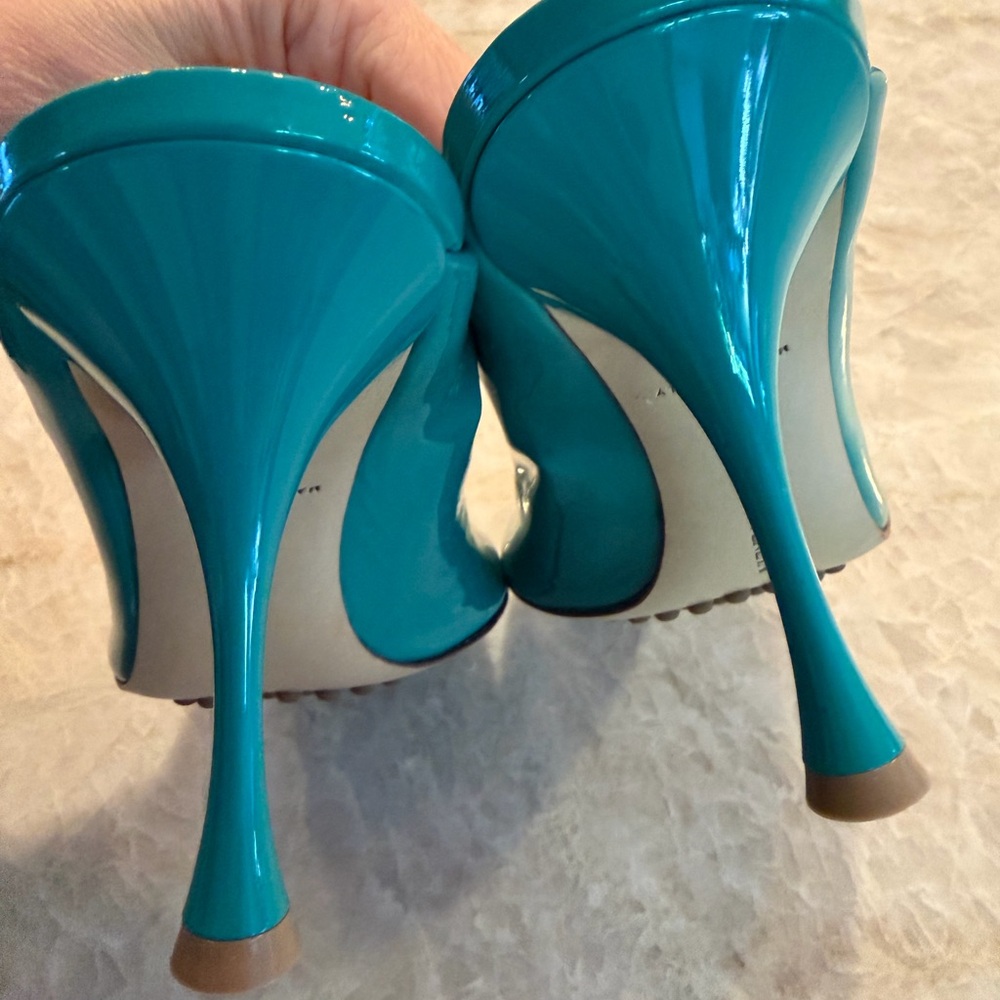 Bottega Veneta Sock Dot Mules in Blue Patent Leather - Picture 7 of 8